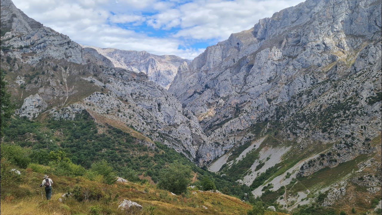 Cueva Santibañas desde Cain (29/08/2025)
