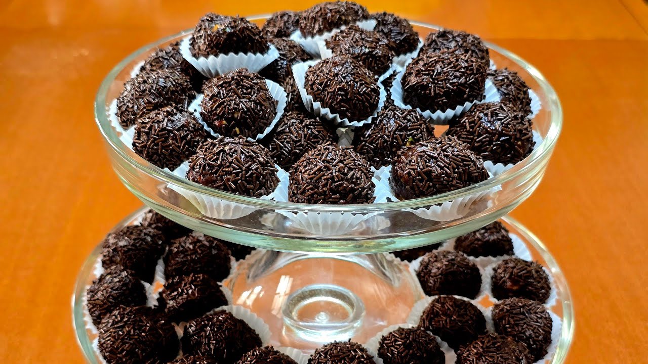 Εύκολα τρουφάκια σοκολάτας - Easy chocolate truffles. 