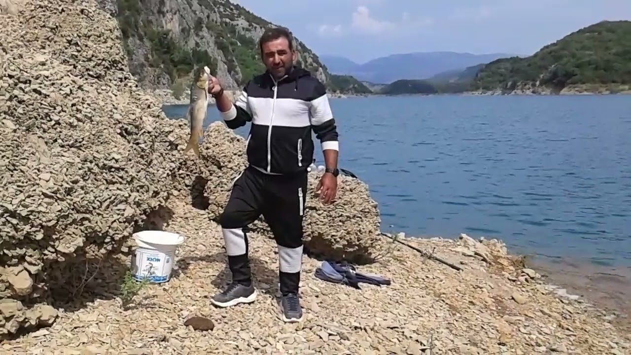 Ψάρεμα και διακοπές στην λίμνη Κρεμαστον.