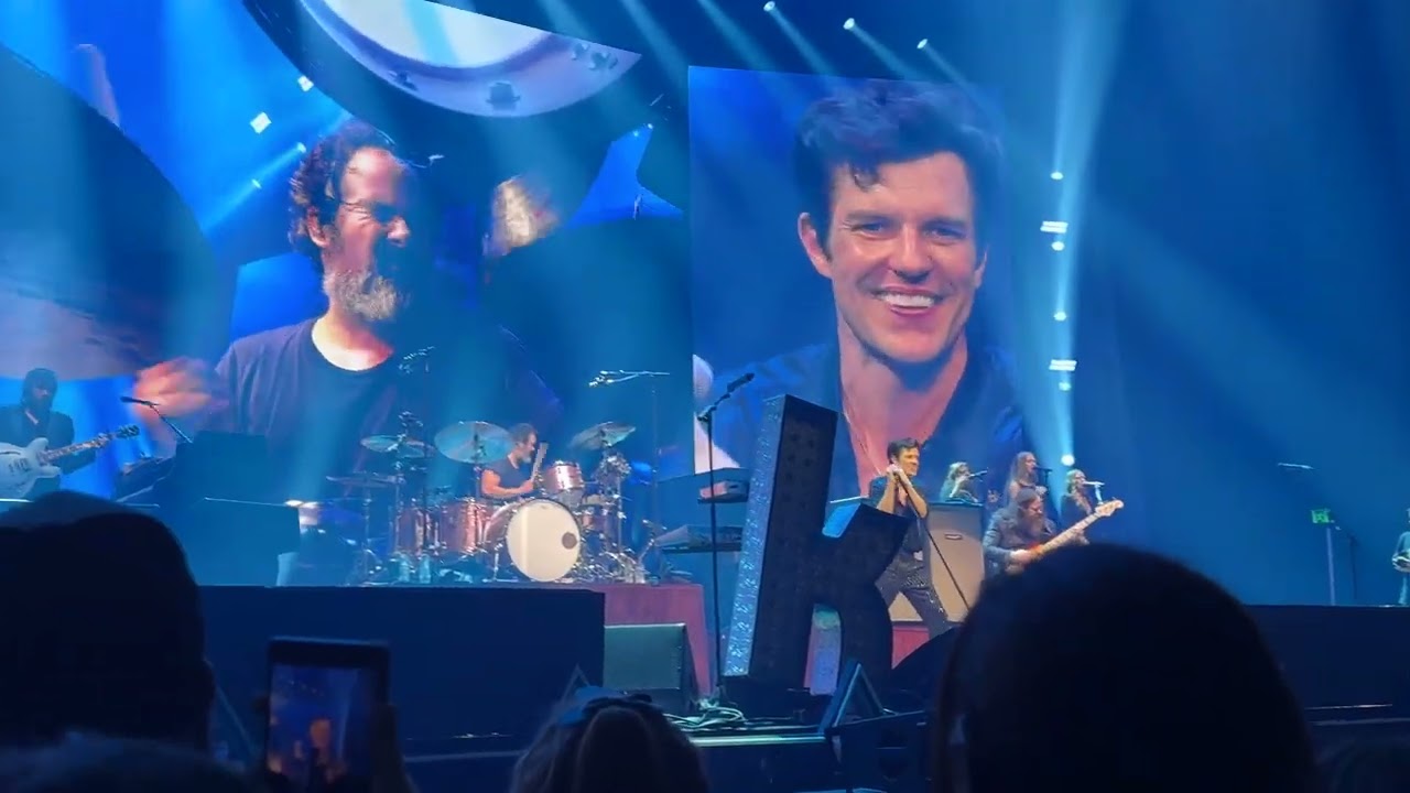 The Killers - Don’t Change. INXS cover, Sydney Dec 6, 2024