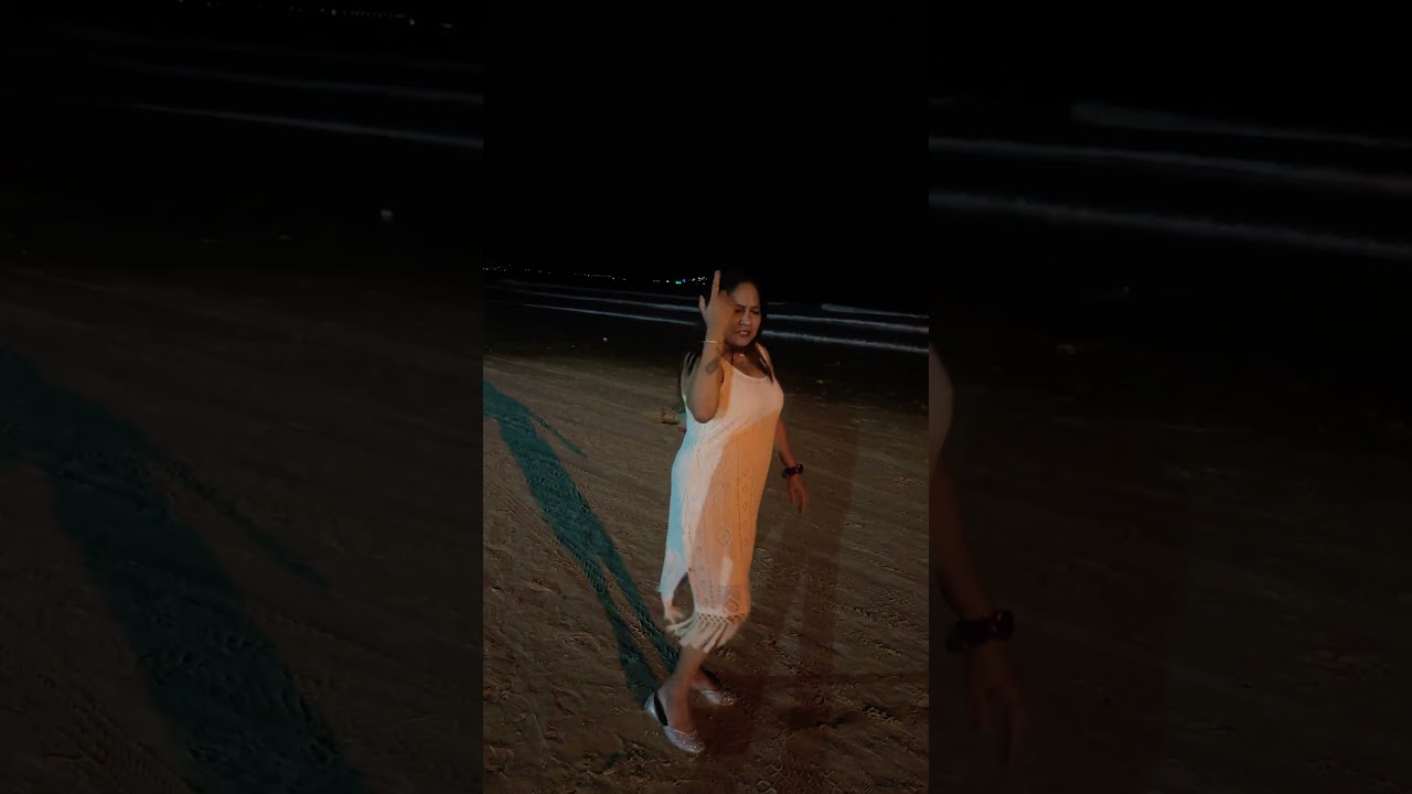 Peeke jhulli bheed mein 