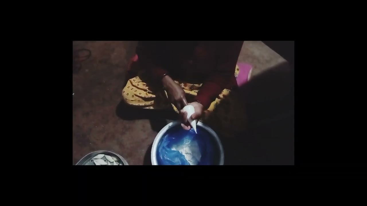 Making yomari 