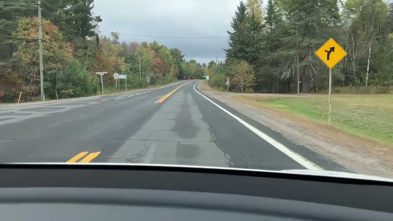  Scenic Drive Through Muskoka | Stunning Fall Colors in Ontario 🇨🇦