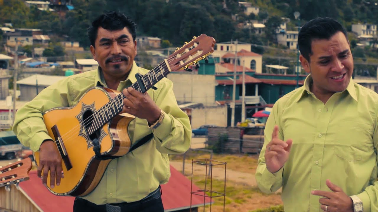 Trio la luz del mundo, No hay Paz en el mundo
