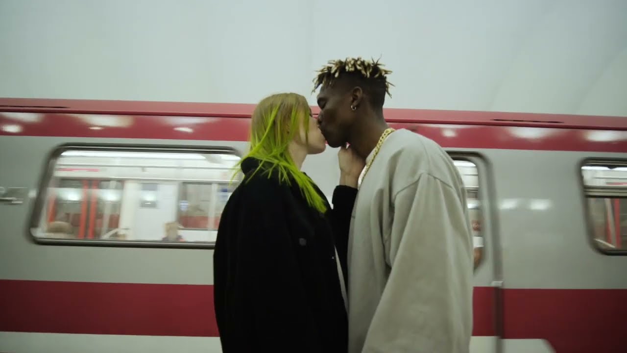 MartinBepunkt feat. ela. 