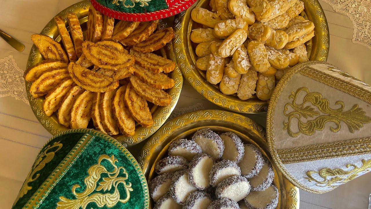 حلوة العيد ثلاتة شكيلات الحلوة كيذوبو فالفم متخالفين فقط بربعة الزبدة 🤔