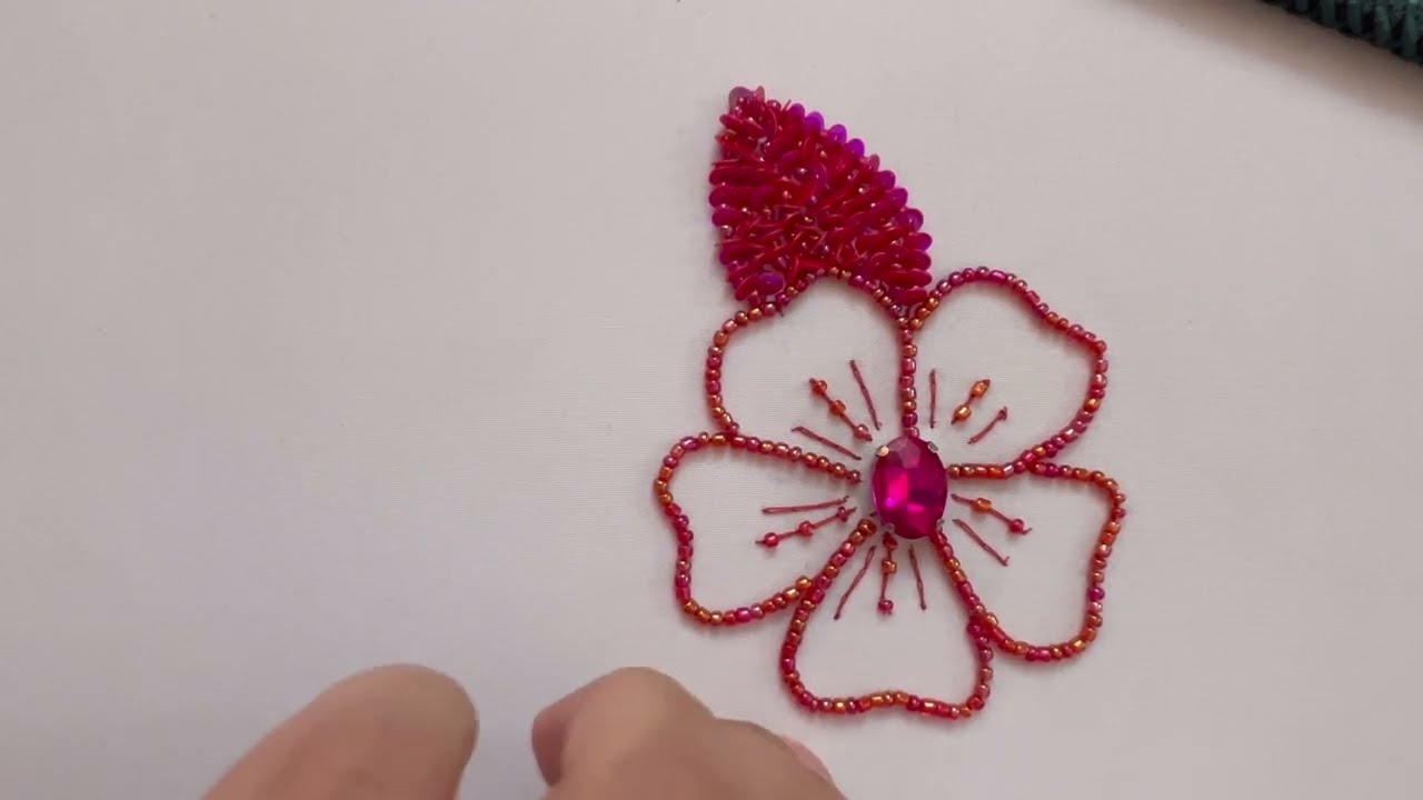 تطريز بإبرة التامبور tambour beading
