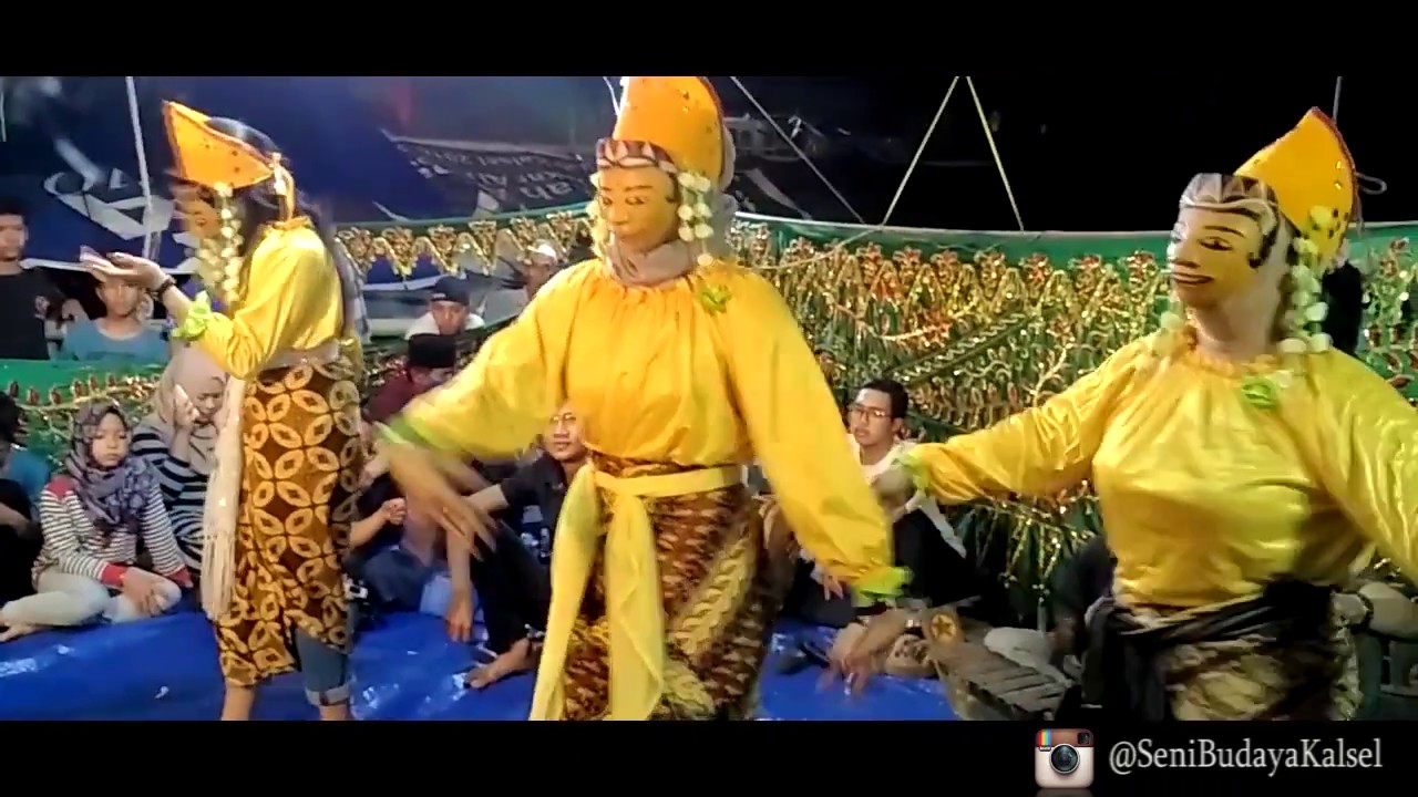 Kesenian Tradisional Manopeng desa Banyiur Kalimantan Selatan I