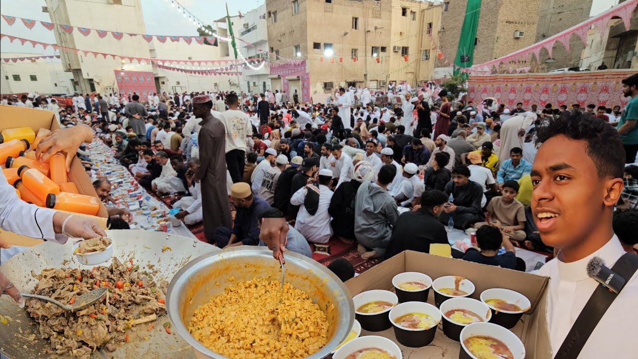 الإفطار الجماعي في أجمل حي شعبي قرب المسجد النبوي🌙حي الجبور في المدينة المنورة🇸🇦✨️