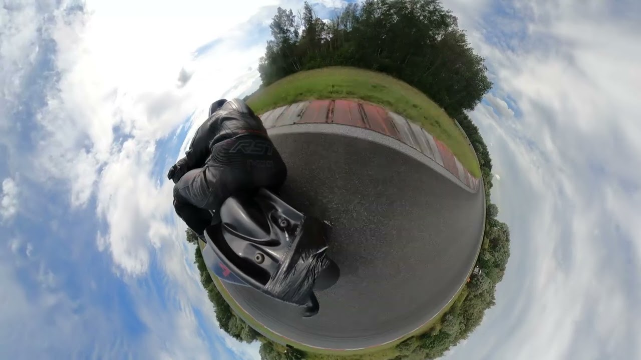 Tor Poznań Aprilia RSV4