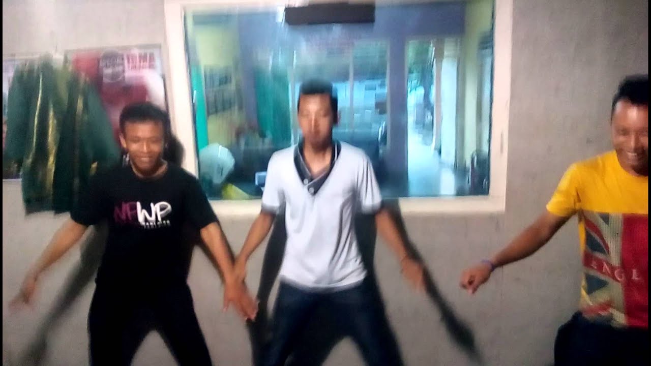 Senam Zumba ala trio Tata liem