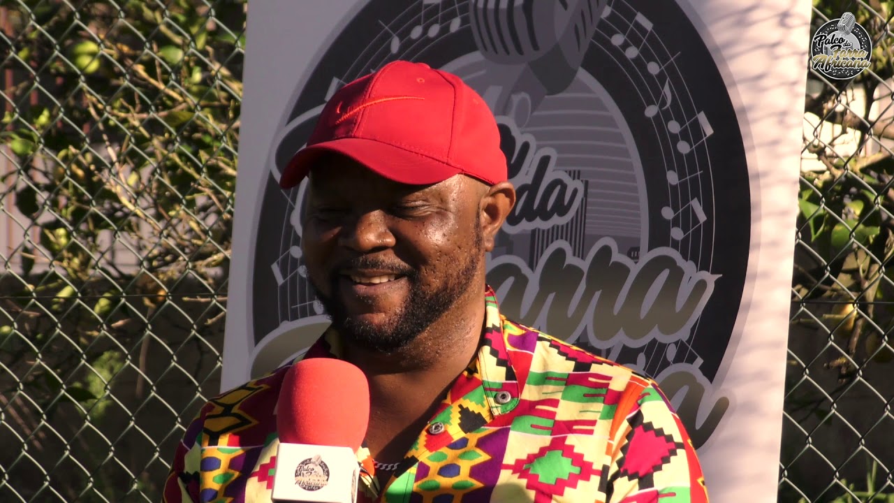 Entrevista com os @Irmãos Almeida no Palco da Farra Africana 24-02-2020