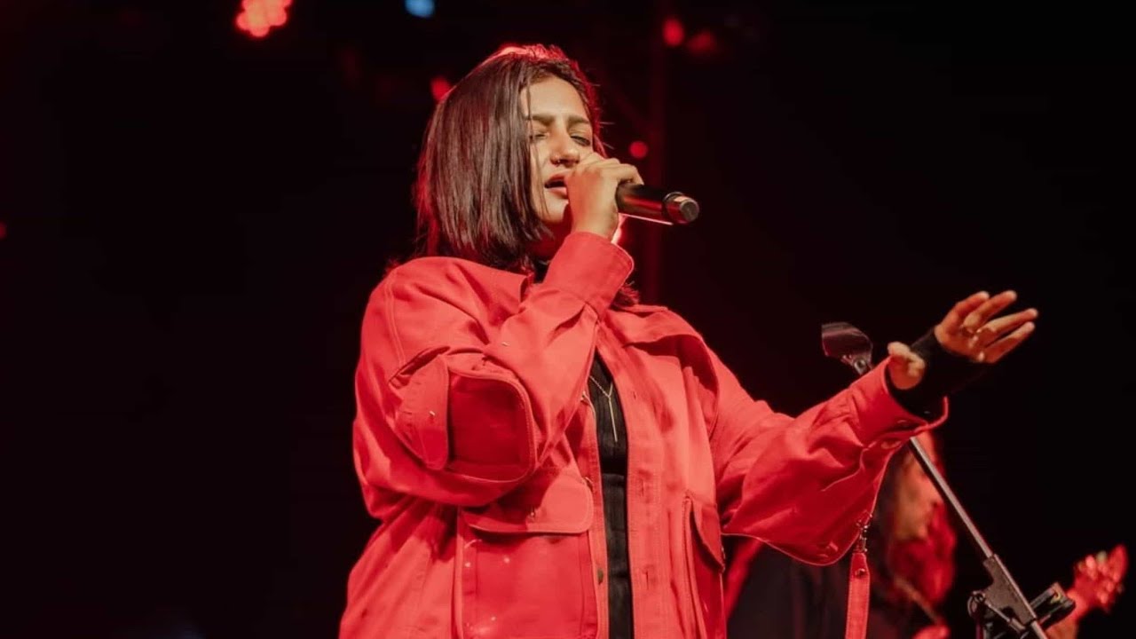 Madhubanti bagchi live concert in Davra university (C .G.) New raipur