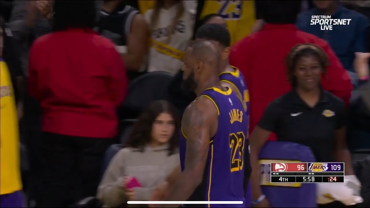 LeBron James celebrated for passing Michael Jordan in 30pt games!? #nba #basketball
