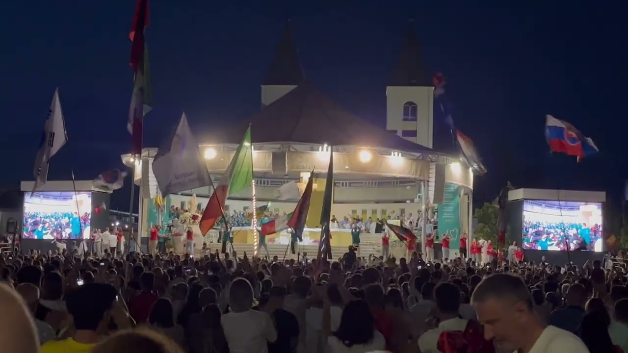 Mladifest Medjugorje, song Viva Marija.