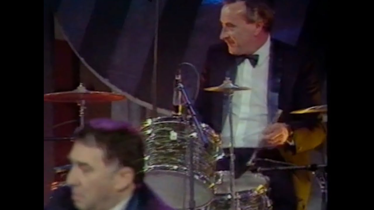 Fénix Jazz  Band - Algiers Strut (Badía y Cía - 1988)