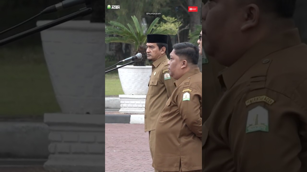 Kepala Biro Keistimewaan dan Kesejahteraan Setda Aceh, Yusrizal memimpin Apel Pagi