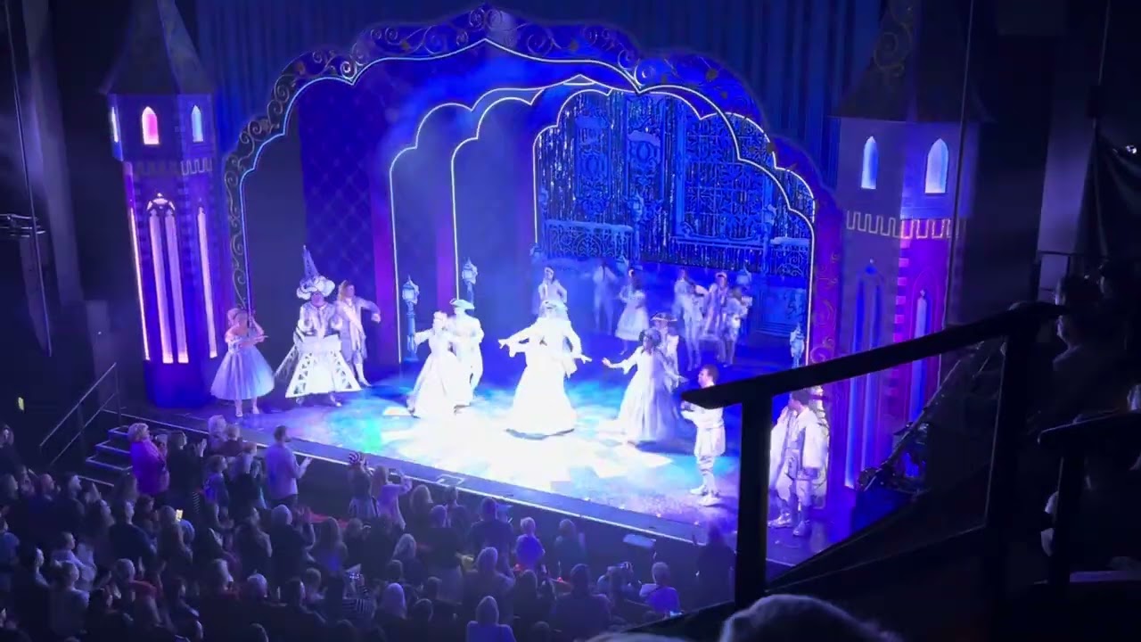 Beauty and the beast at Grove Theatre