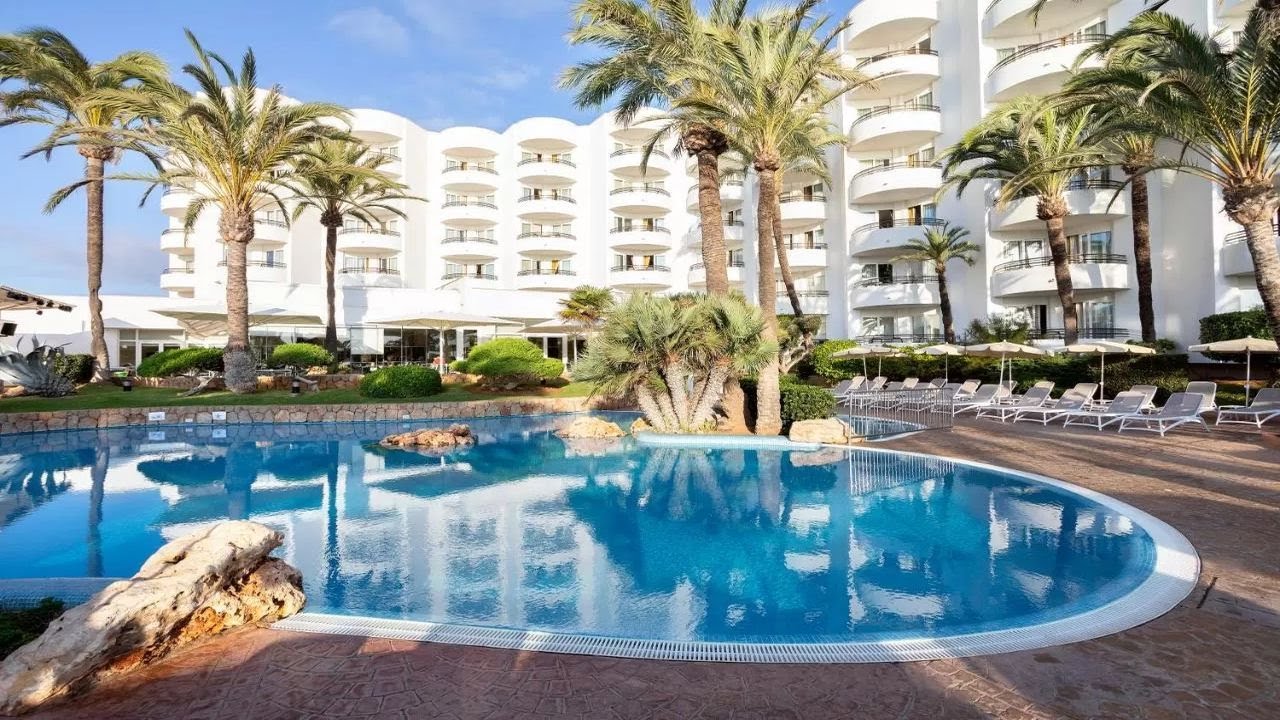 Hipotels Dunas Aparthotel, Cala Millor, Spain