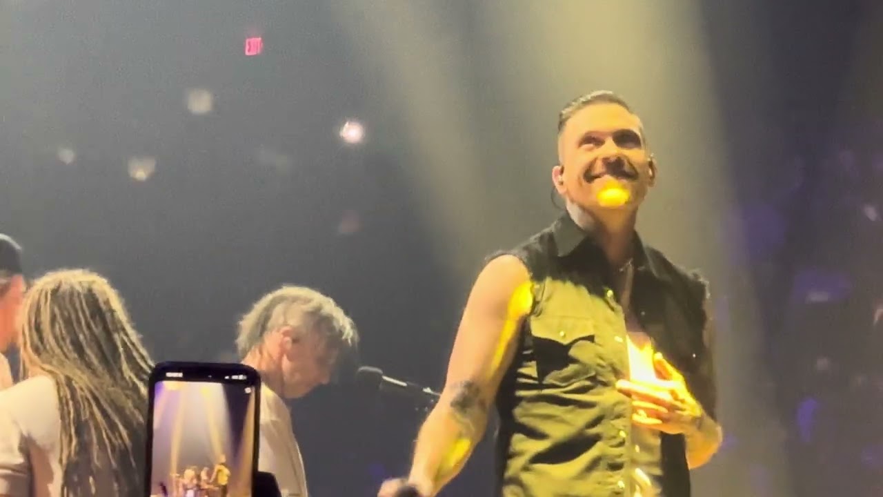 Shinedown - Get Up live in Grand Rapids, MI 4/28/25