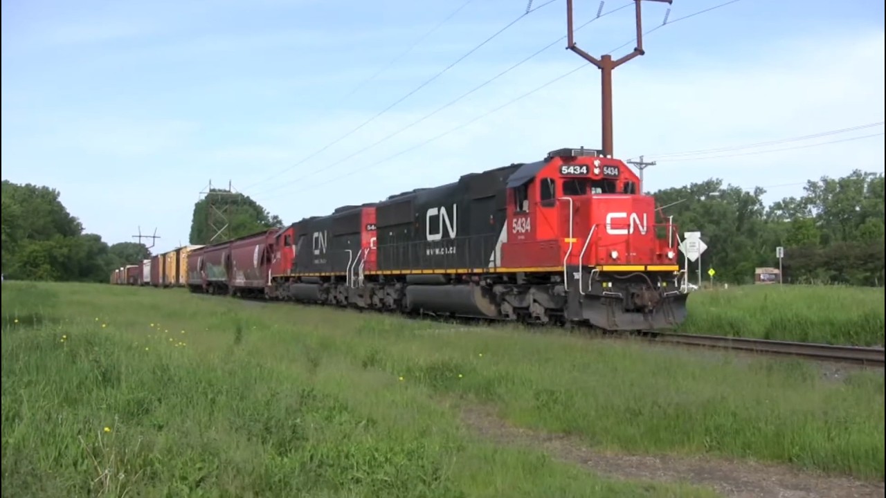 CN SD60 Duos in the Twin Cities! Train L506, Horn action, and EMD roaring