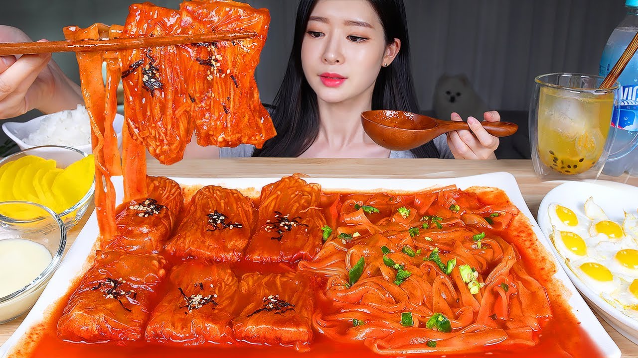 ASMR MUKBANG | Острое сочетание🔥 Острые рулетики с огненными грибами🔥 Острая огненная плоская лапша