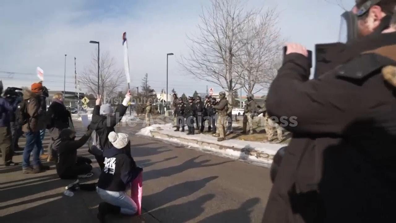 Protesters face off against federal law enforcement in Minneapolis