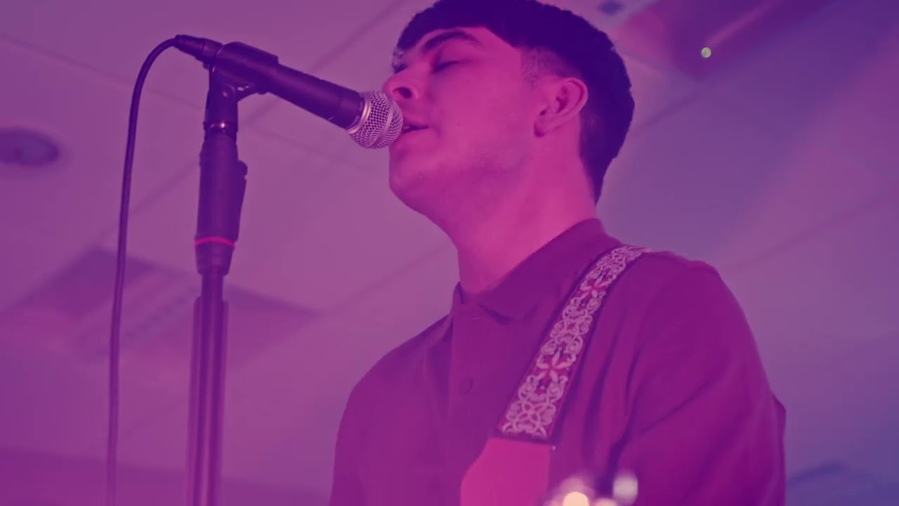 Inside Sessions | The Feens