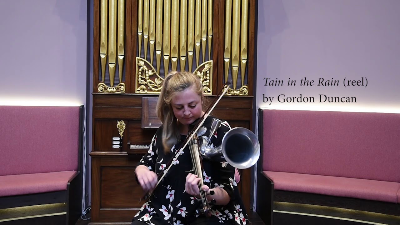 Lori Watson plays Tain in the Rain on a Stroh violin (MIMEd 4533) from c1919.