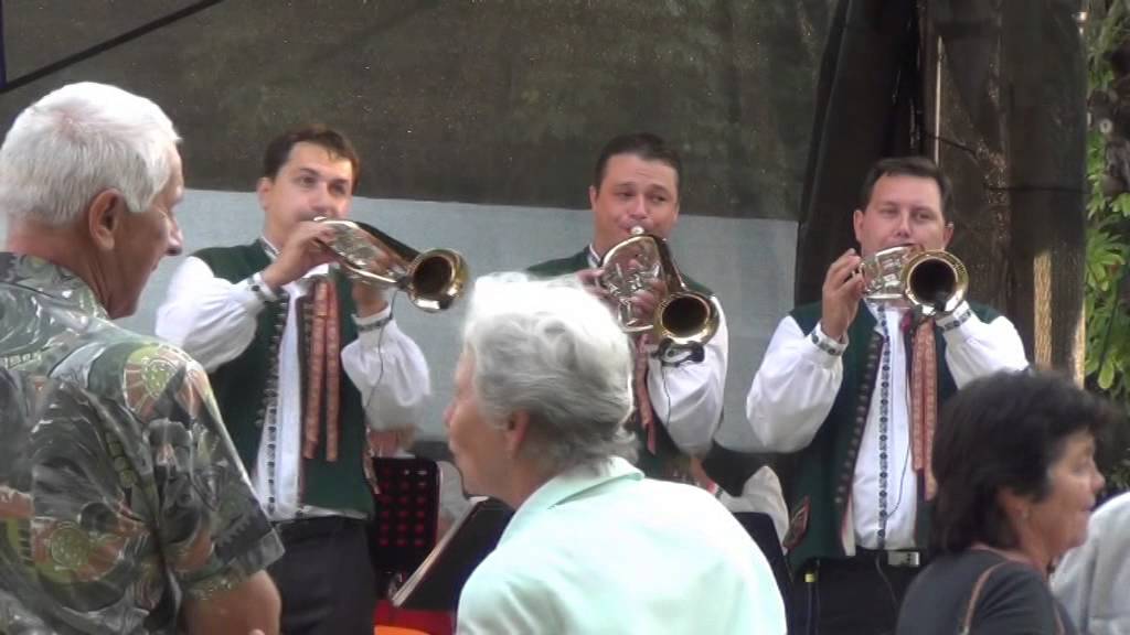 Moravska Vesela -/- Smes polek: