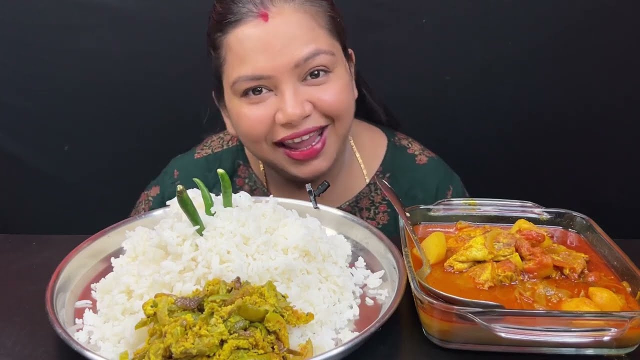 Bigbites, Eating Rice With Omlet Curry, And Dim Kudri vaja, Comfort Food Eating।।