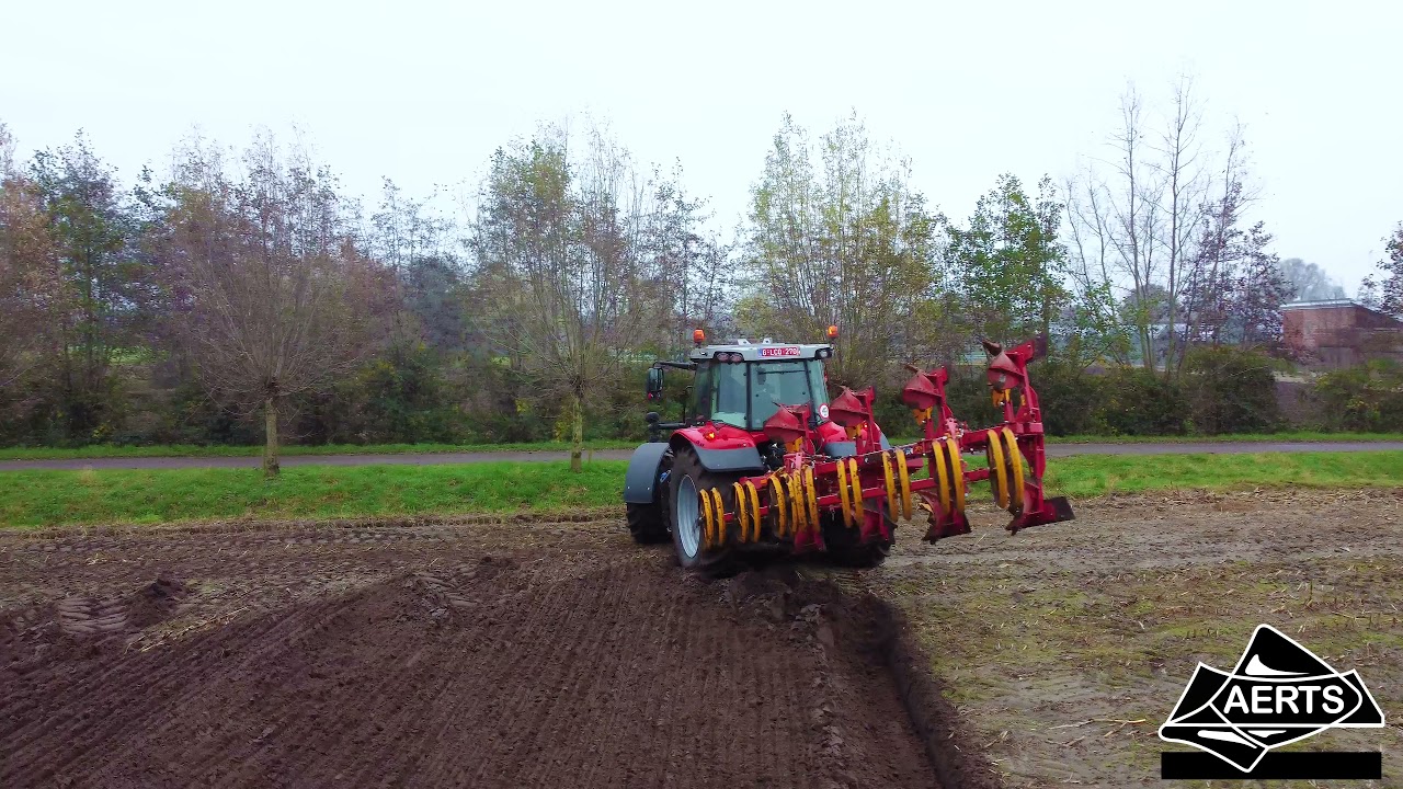 Aerts 4-schaar ploeg met Aerts vorenpakker VP4