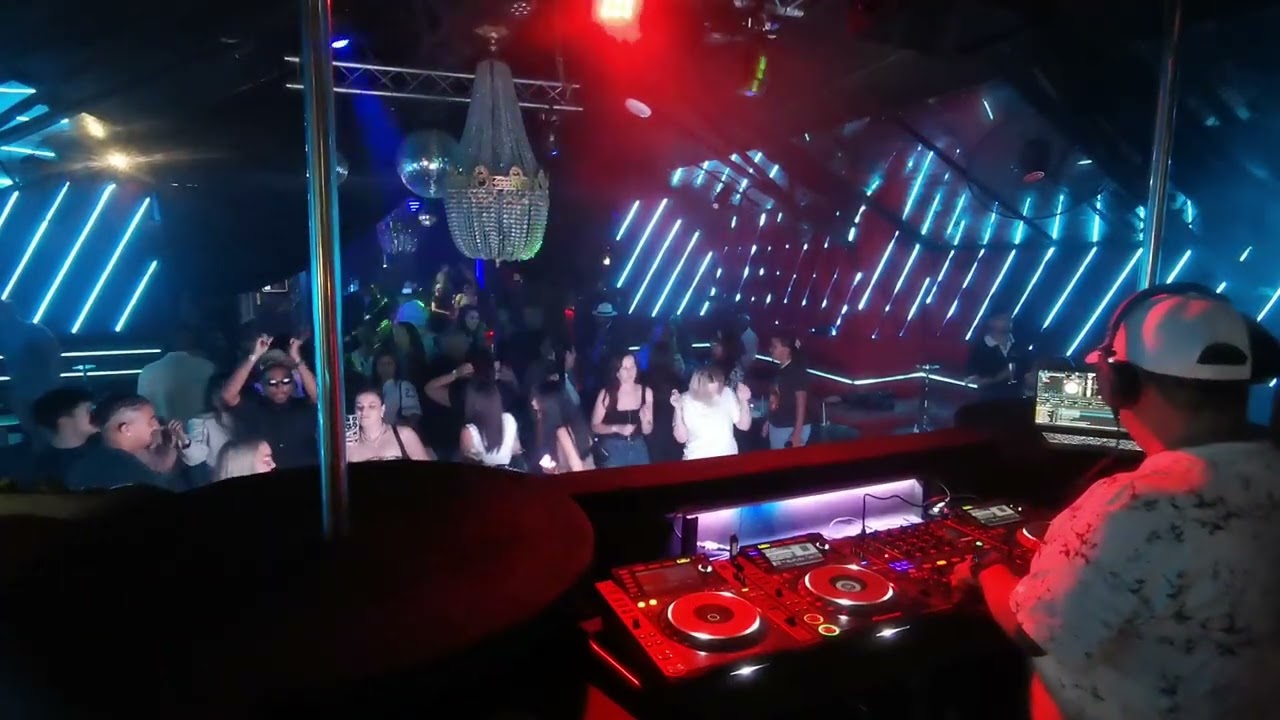 3rd Set at 12am - Dr Jules