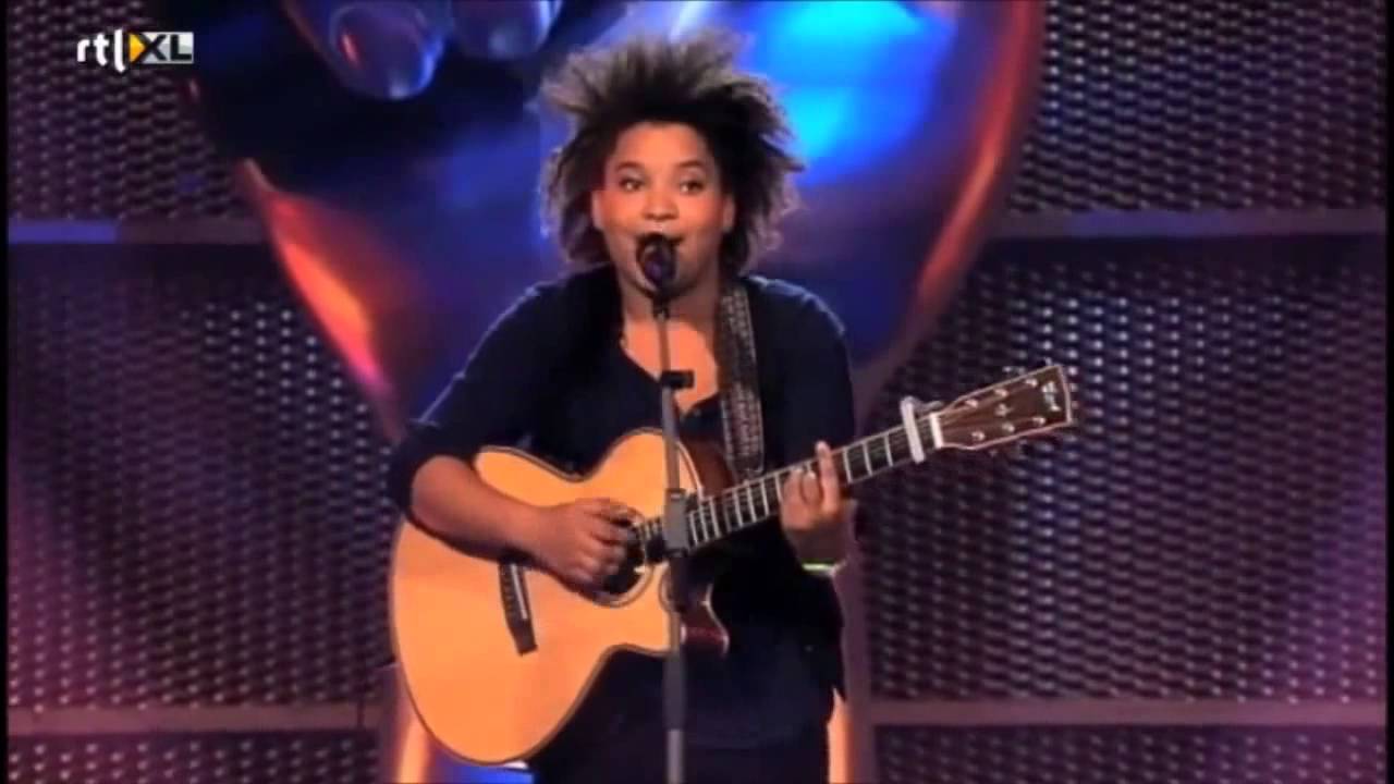 Julia van der Toorn - live 4 songs The Voice 2013