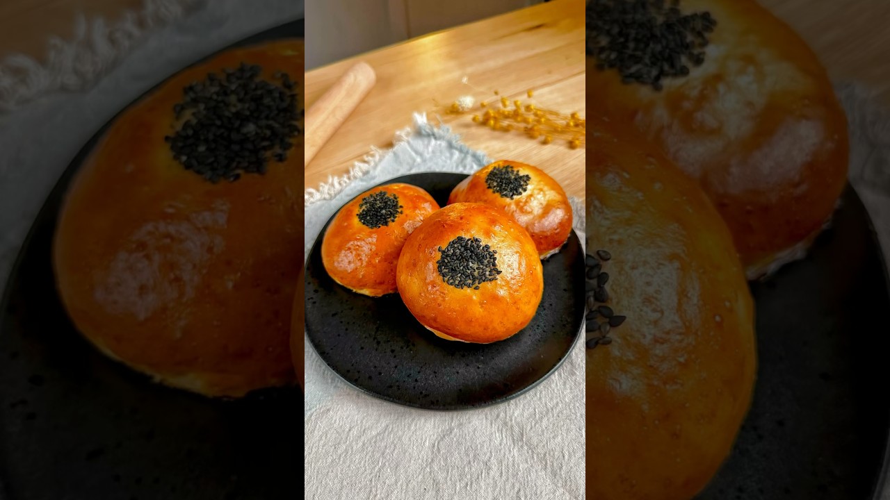 Adzuki bean paste bread