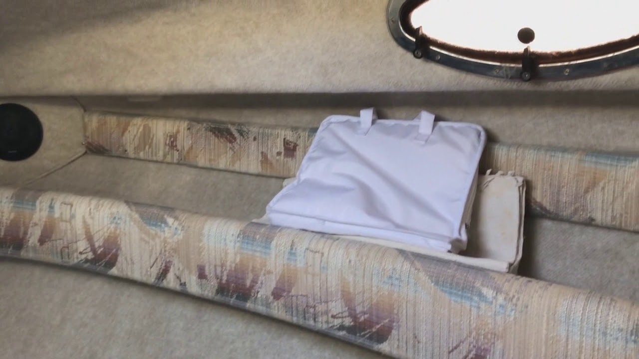 Nettoyage moquette d'un Sea-Ray #26