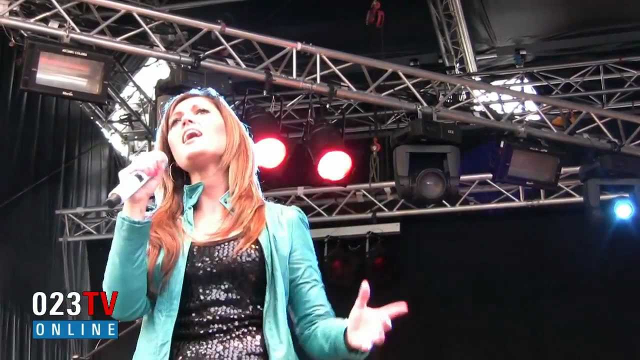 Belle Perez, Que viva la vida, Meerlive