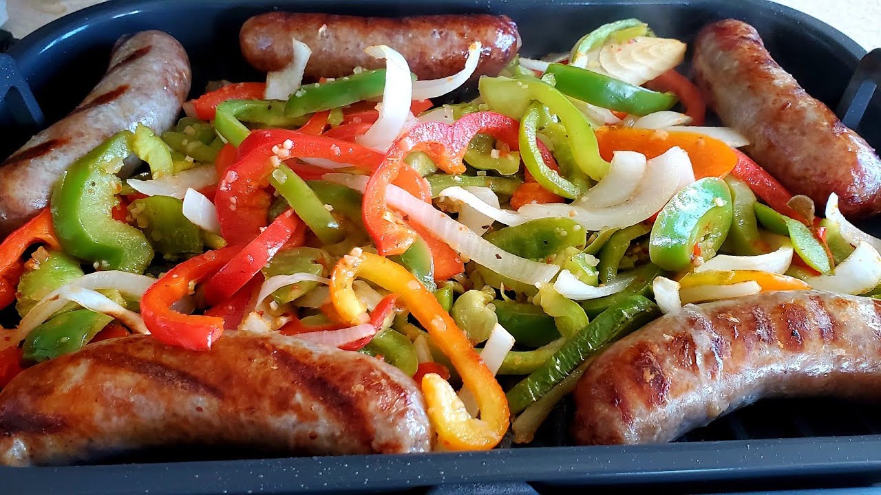Аэрофритюрница Ninja Foodi, гриль XL, колбаски Brats, лук и перец, аэрофритюрница, итальянская ко...
