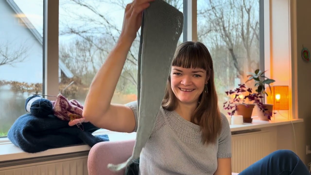 Hold Masken Episode 70. Januar 2025. Kjolestrik og farveleg.