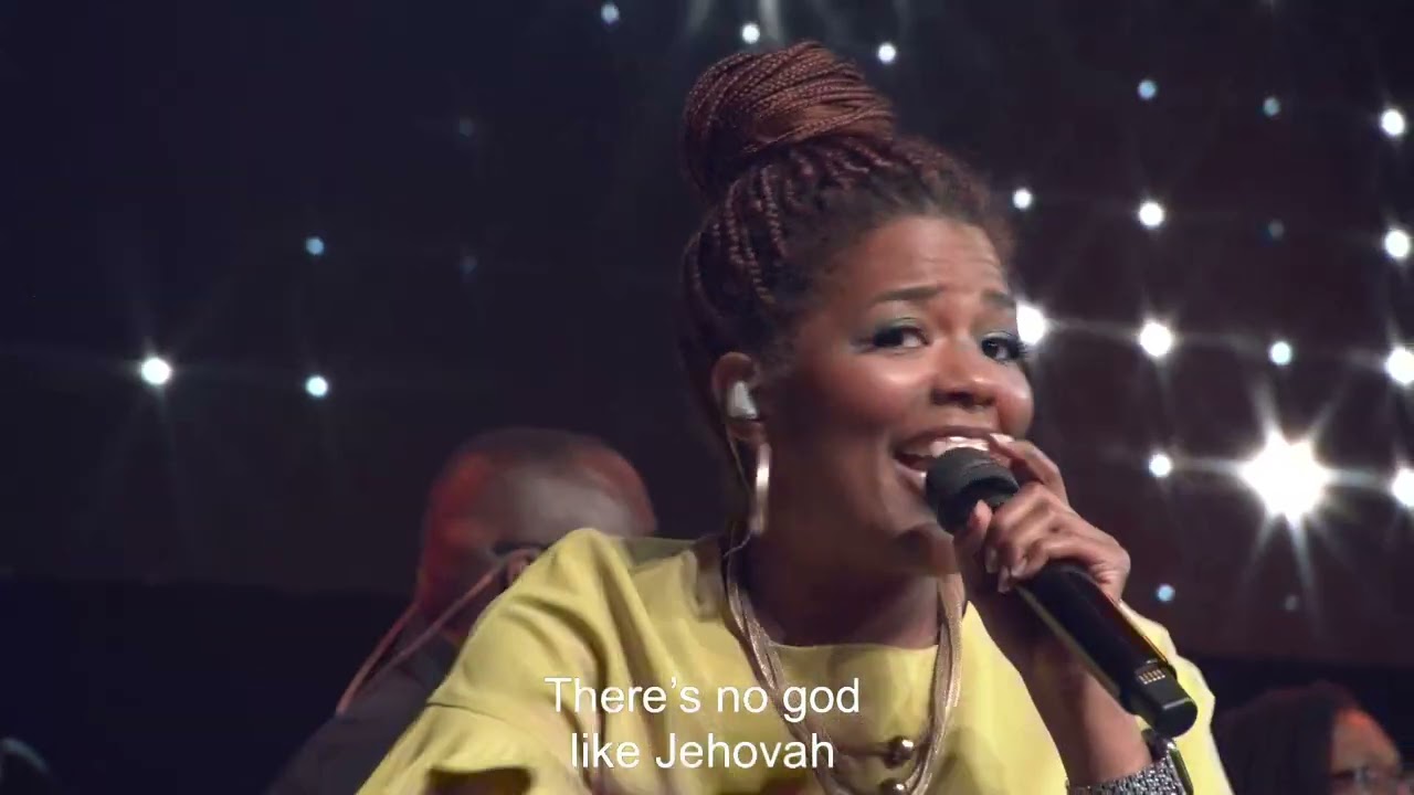Praise and worship with Chris Blue at Christian Cultural Center
