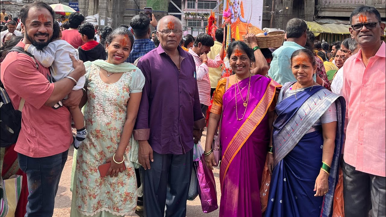 Religious Family Trip To Tuljapur - Part I | Mumbai To Solapur By Train 🚂 | Tuljapur Visit 🙏🏼