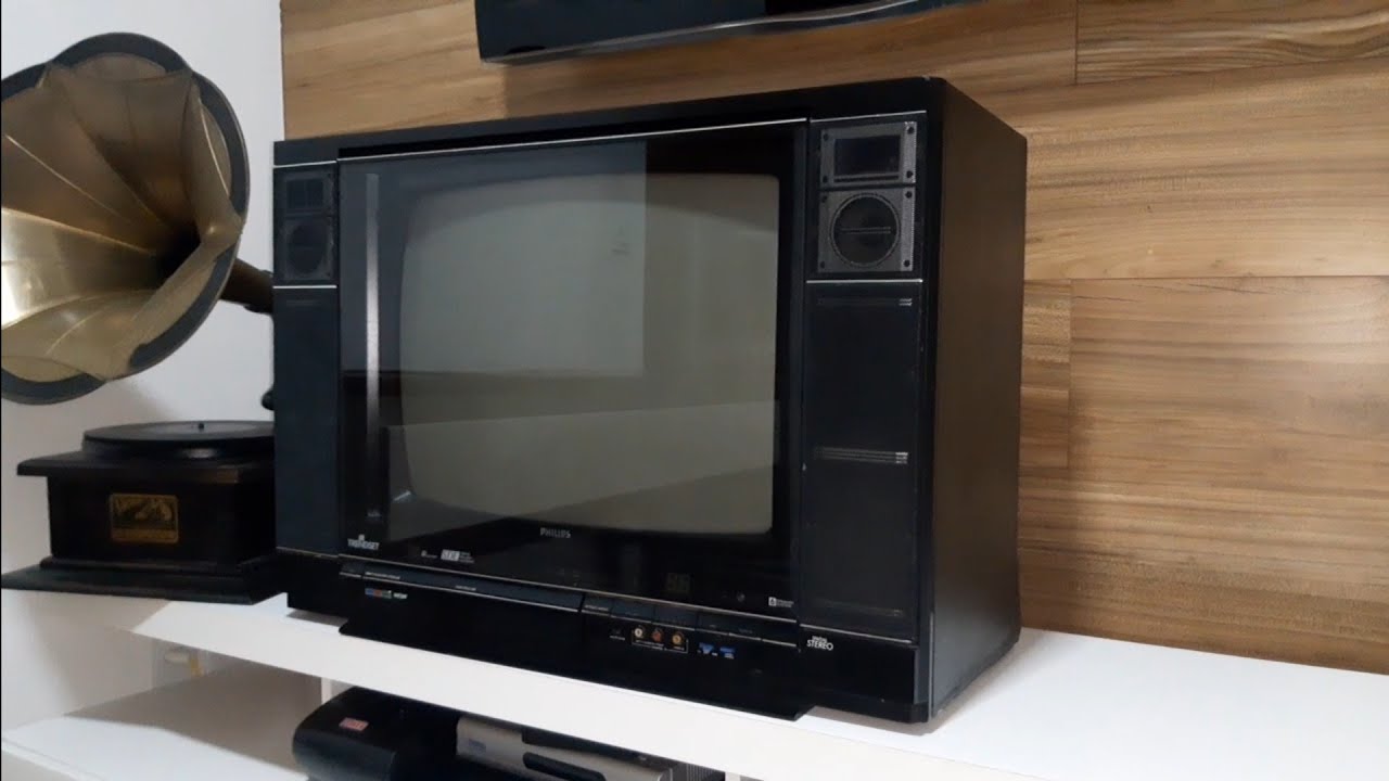TV ANTIGA PHILIPS TRENDSET 1989 MODELO 20CT6558, CHASSIS CTO.