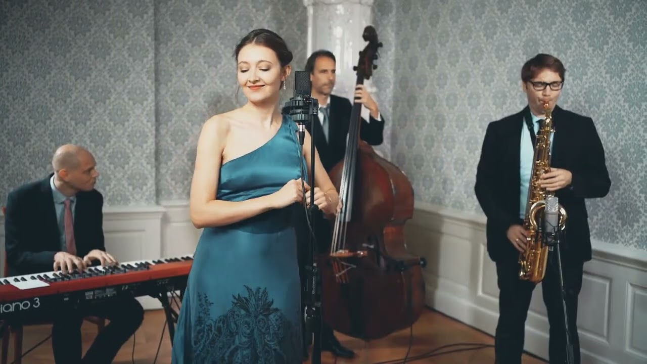 JazzoTronic Trio feat. Clara Montocchio