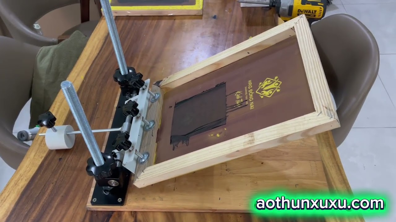 Bộ kẹp khung in lụa điều chỉnh chiều cao theo vật liệu in