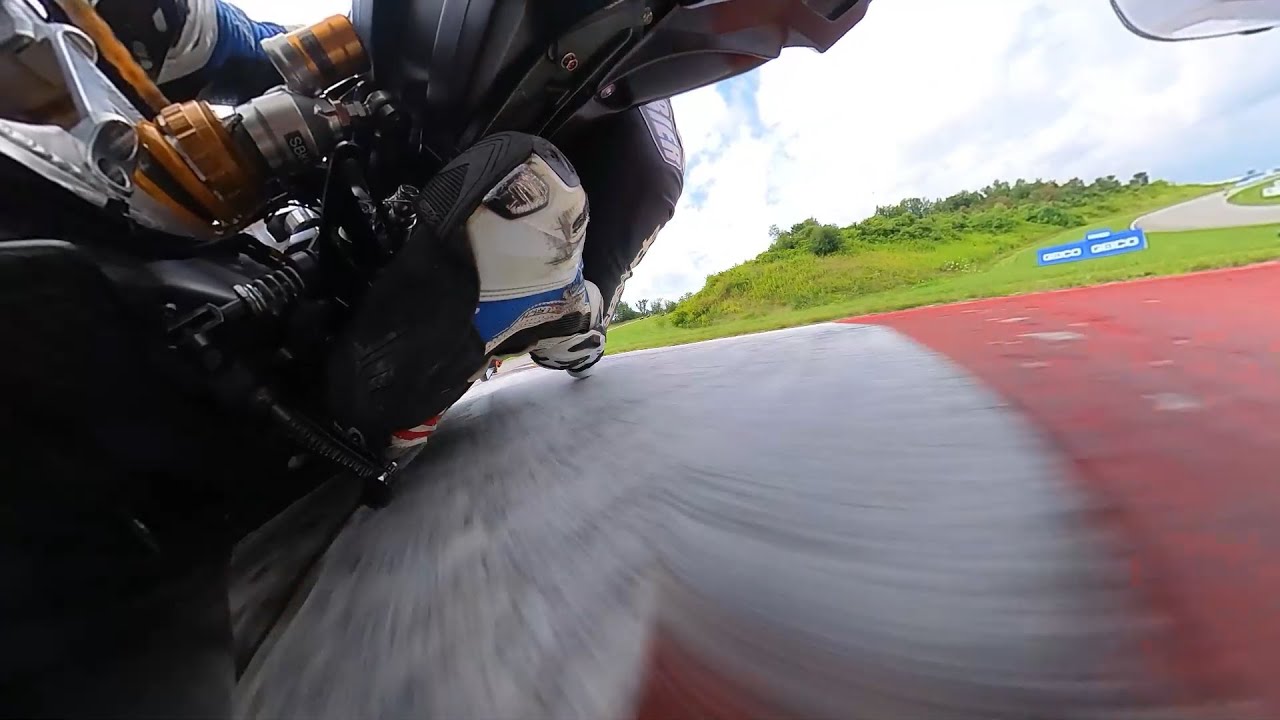 Crazy Motorcycle Footage! Insta360 On Board With Cameron Beaubier Racing A BMW M 1000 RR Superbike