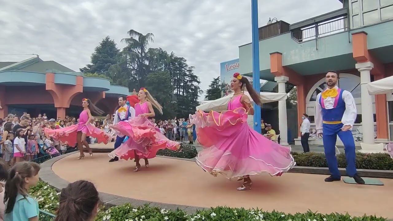 LEOLANDIA apertura