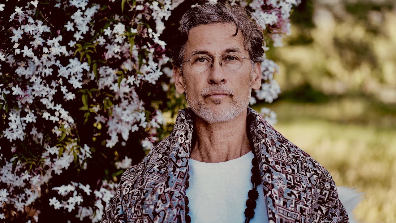 The All-Embracing Path of Tantra – Interview