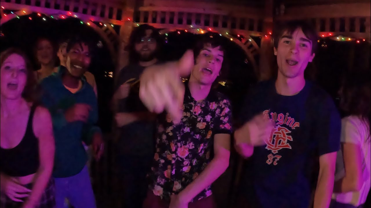 “Flowers for No Reason” by Walking Blue (Official Music Video)