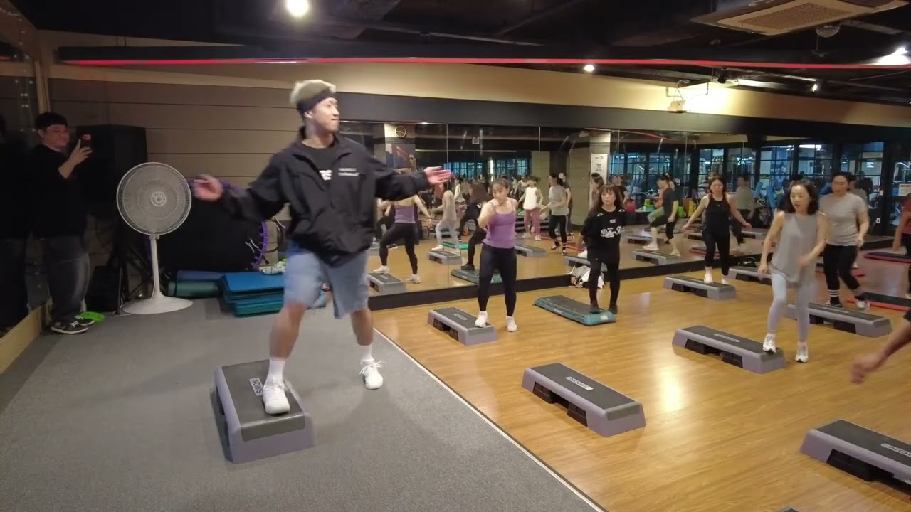 STEP.5 LIVE!! 2X휘트니스 잠원점 스텝박스운동 일본의 루키챔피언 KOICHI강사의 STEP AEROBIC INTERMEDIATE