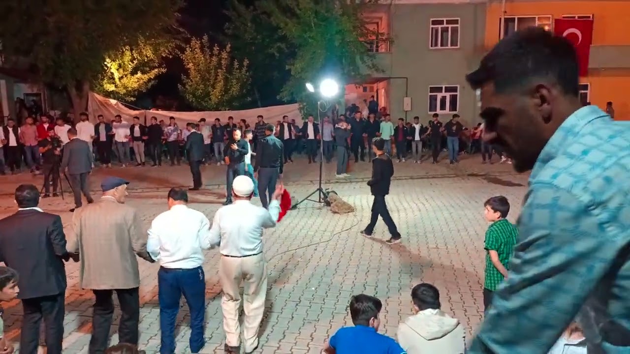 BİTLİS GÜROYMAK DÜĞÜNLERİ (25)